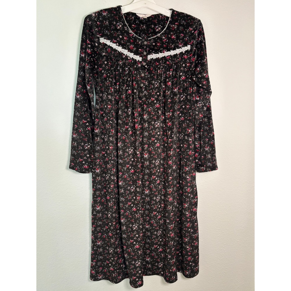 Secret Treasures Black Pink Floral Fleece Nightgown Lace Trim Long Sleeve Medium